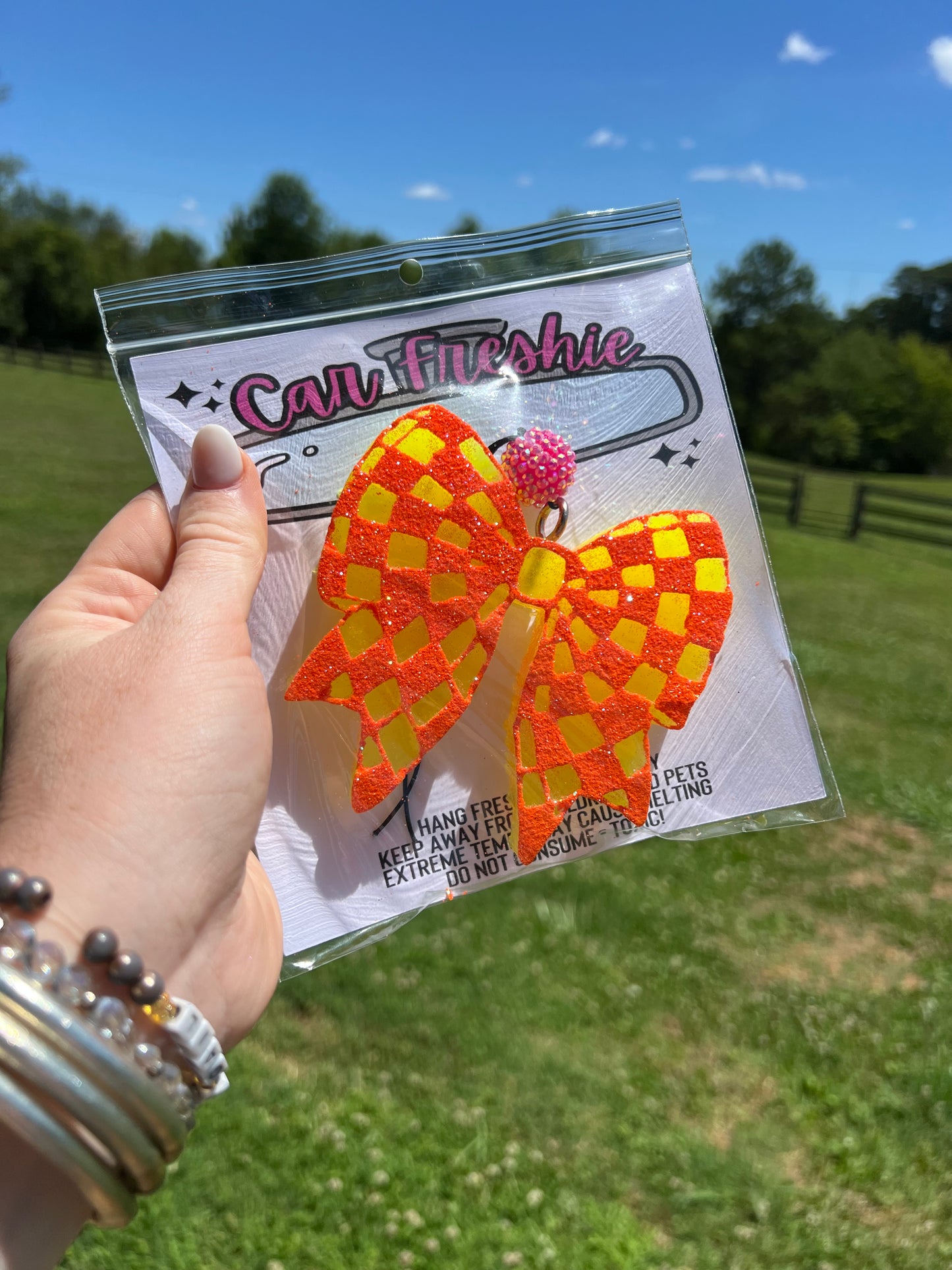 Checkered Bow Freshie