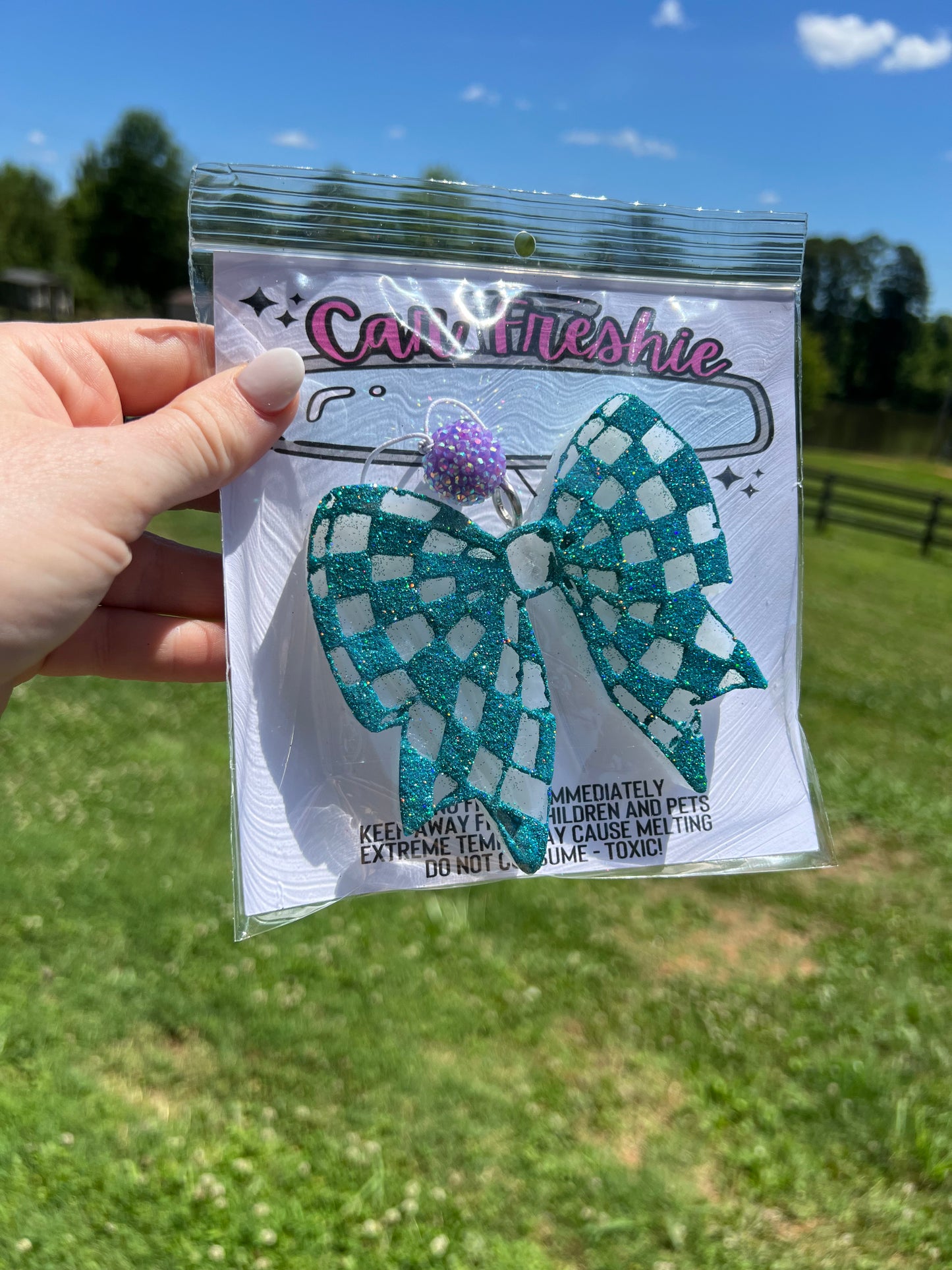 Checkered Bow Freshie