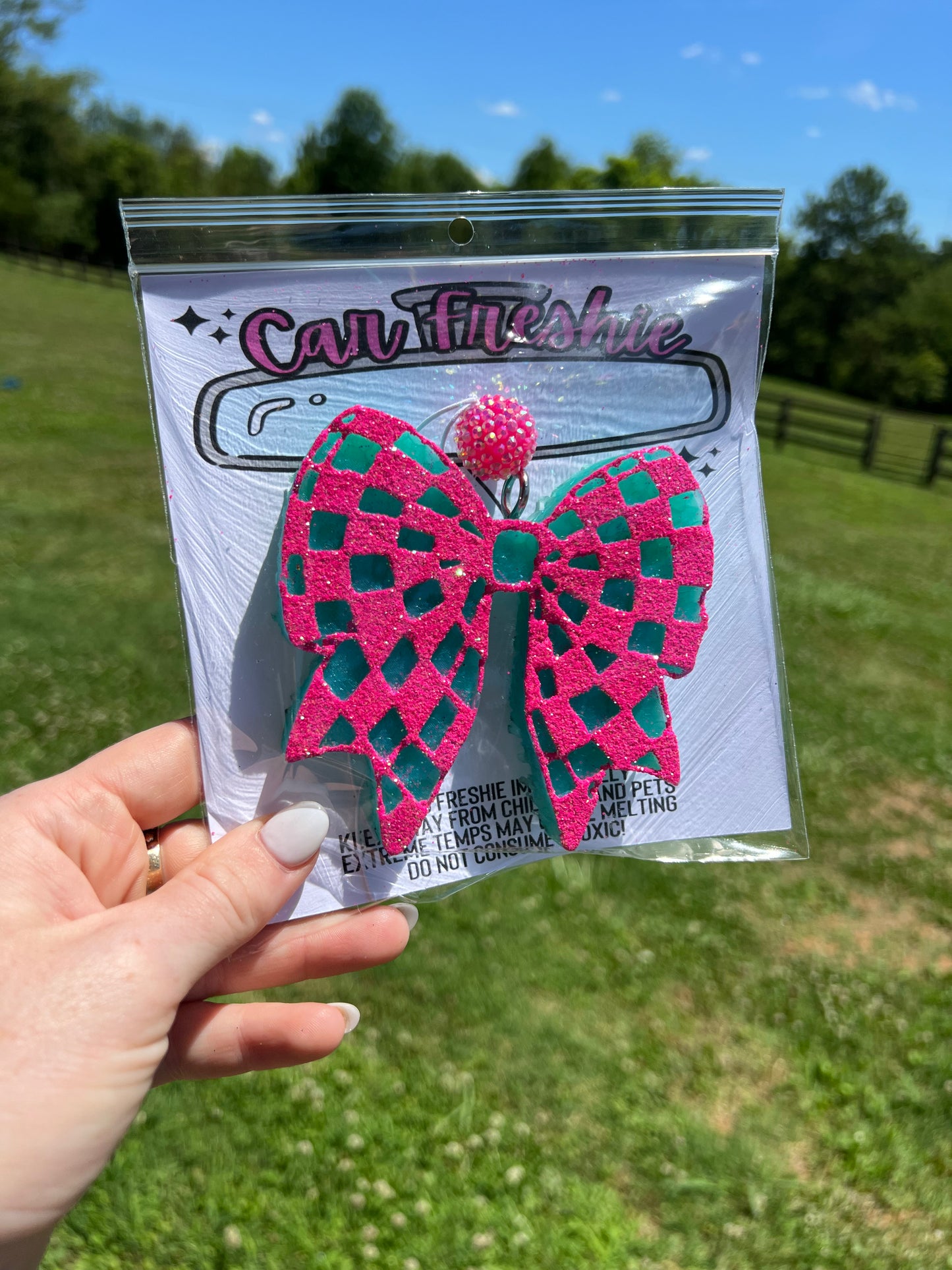 Checkered Bow Freshie