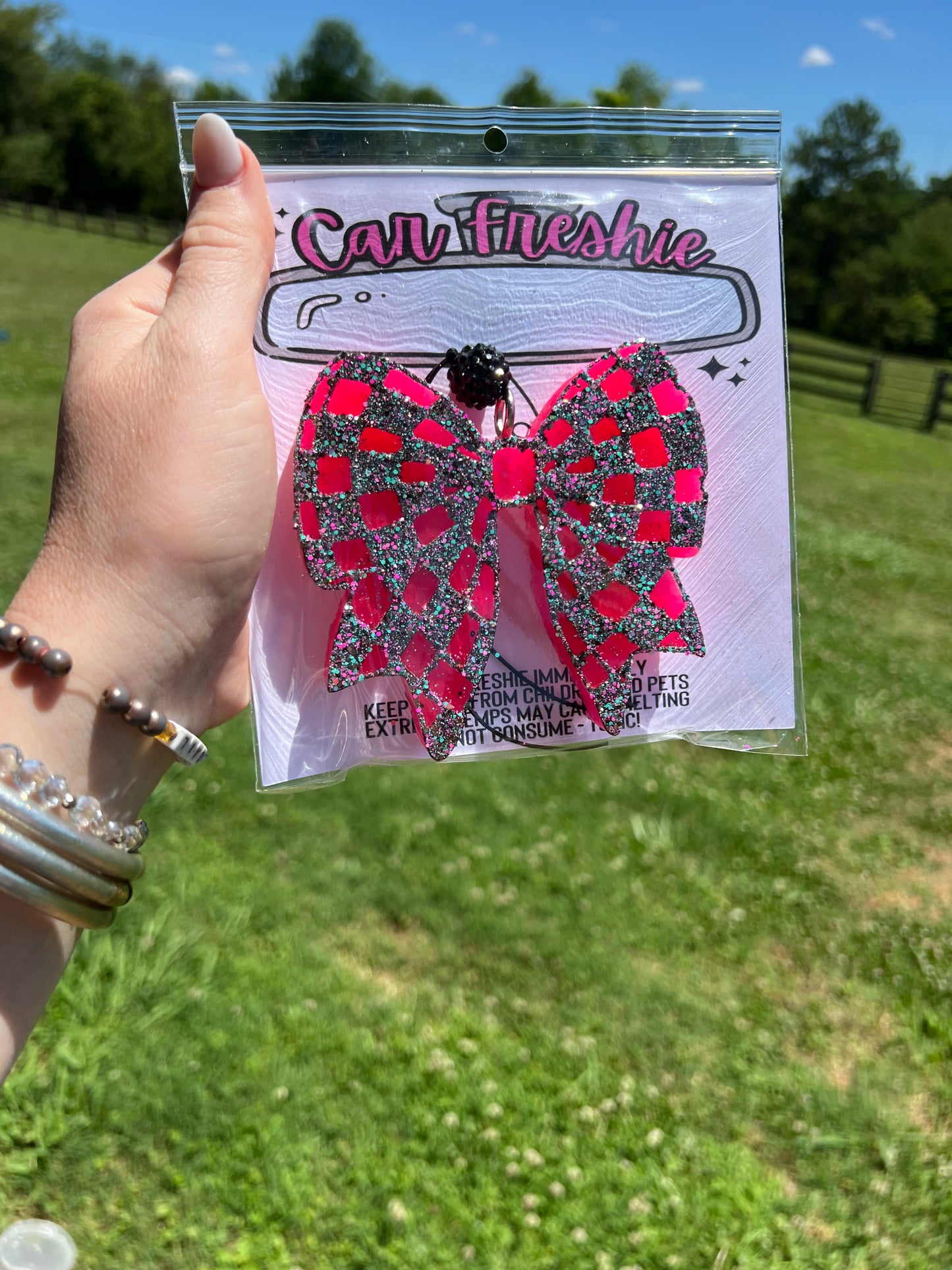 Checkered Bow Freshie