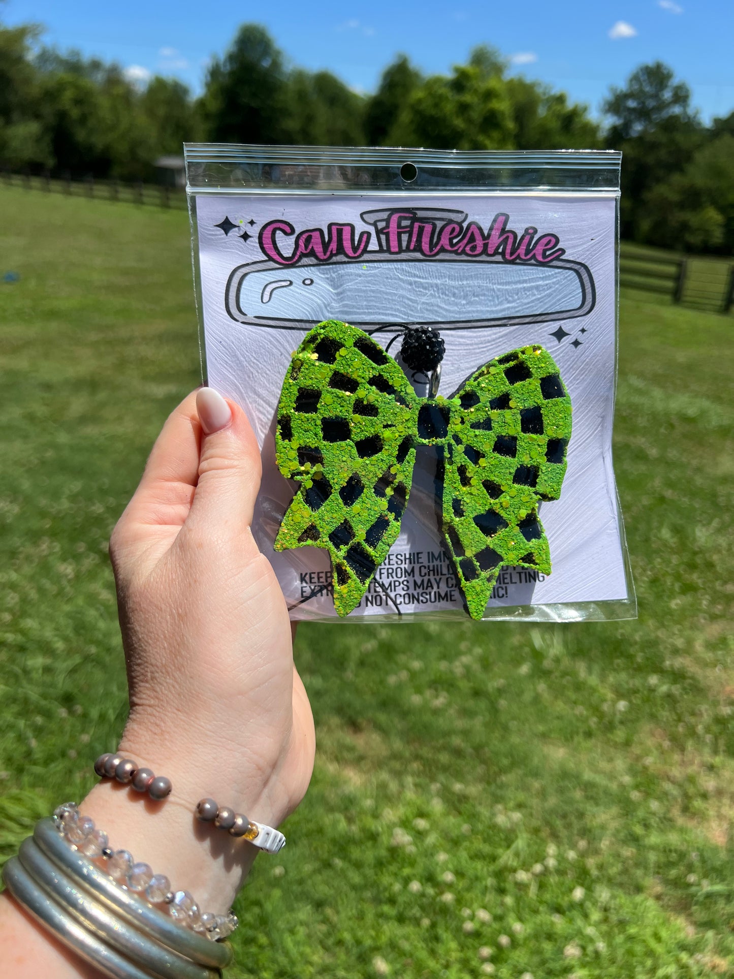 Checkered Bow Freshie